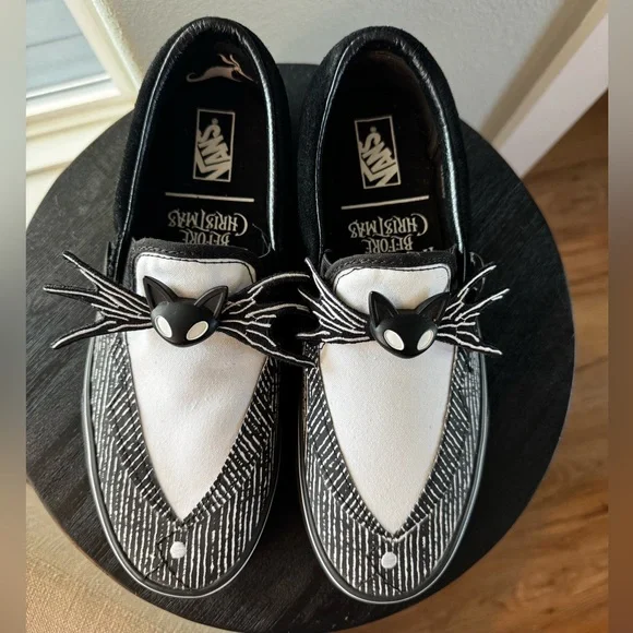 Jack Skellington Limited Edition Slip Ons - Picture 4 of 12